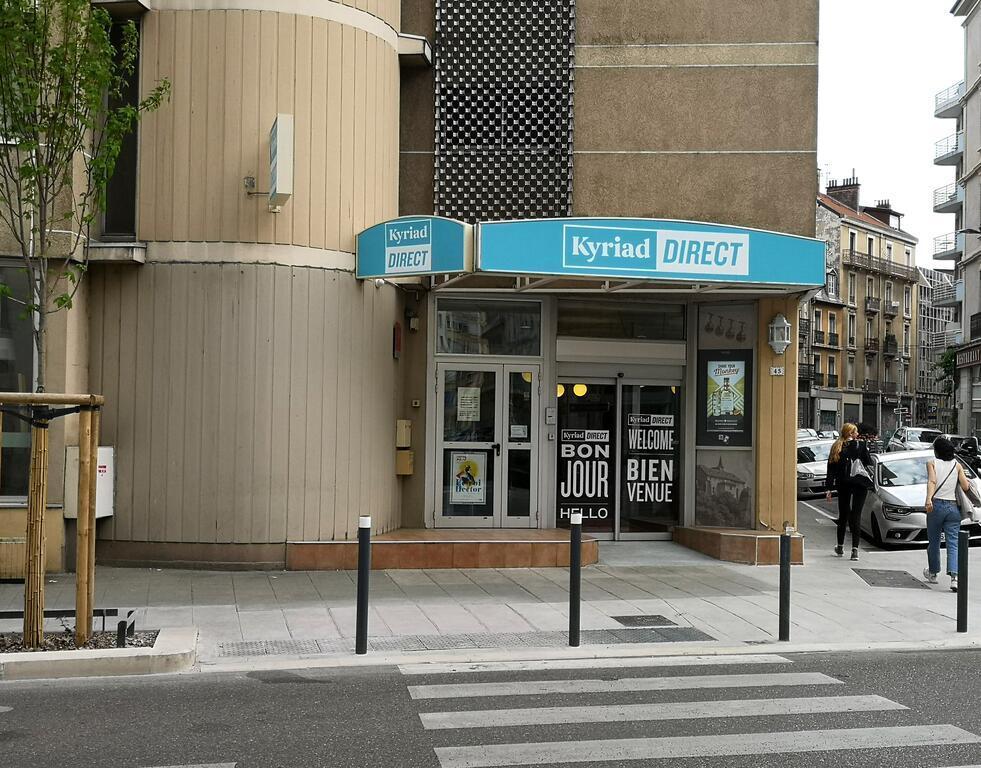 Kyriad Direct Grenoble Extérieur photo