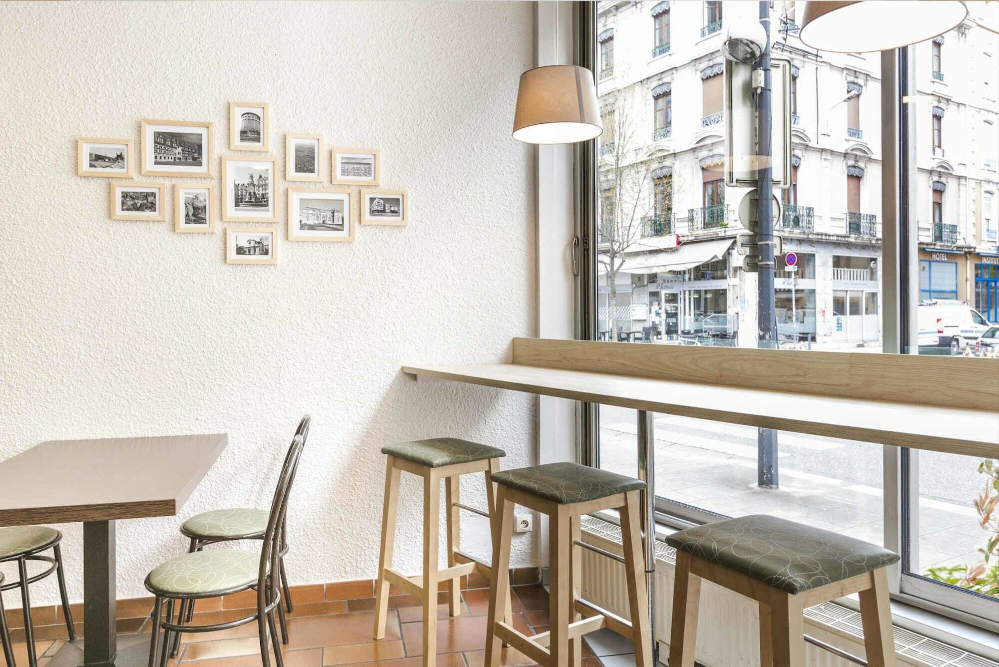 Kyriad Direct Grenoble Extérieur photo